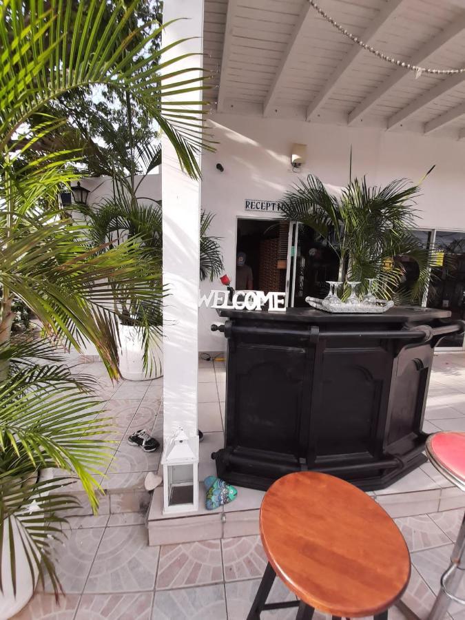 Palmita Hotel Hostel Οράνχεσταντ Εξωτερικό φωτογραφία
